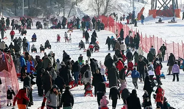 Palandöken Kayak Merkezi sömestir dönemin de doldu taştı
