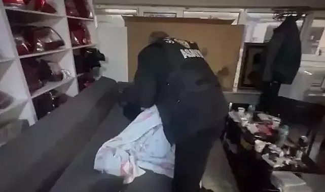 Sarıyer’de iş yerine silahlı saldırı düzenleyip uyurken yakalanan şüpheli tutuklandı