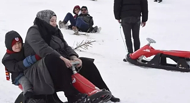 Uludağ Kayak Merkezi'ne rakip çıktı: Konya Aladağ'da ki kayak merkezi'nde yoğunluk