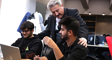 Yarıyıl Tatilinde Gençlerin Vazgeçilmezi Akıl Küpü Kütüphaneleri Dolup Taşıyor