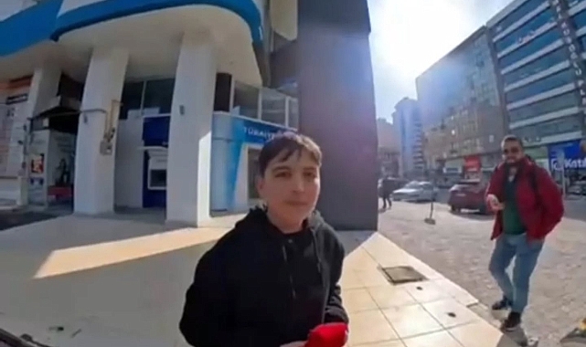 14 yaşındaki Dursun Berk'in Türk bayrağına saygısı duygulandırdı