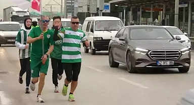  4 Genç, ‘Sevgiliye koşuyoruz‘ sloganıyla, Timsah Arena Stadyumu'nda buluştu