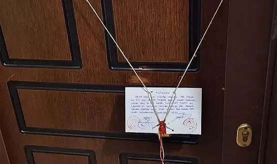 Ailesini katleden hükümlünün 11 gün izin yapmış