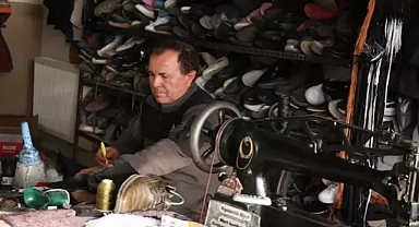 Ayakkabı tamircisinden yürekleri ısıtan örnek davranış