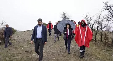 Diyarbakır'da haber alınamayan zihinsel engelli 270 kişilik ekip tarafından aranıyor.