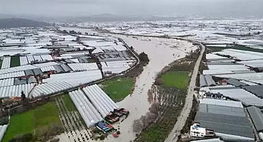 Doğa Mesaj Veriyor: 4 Saatte 40 Günlük Yağış