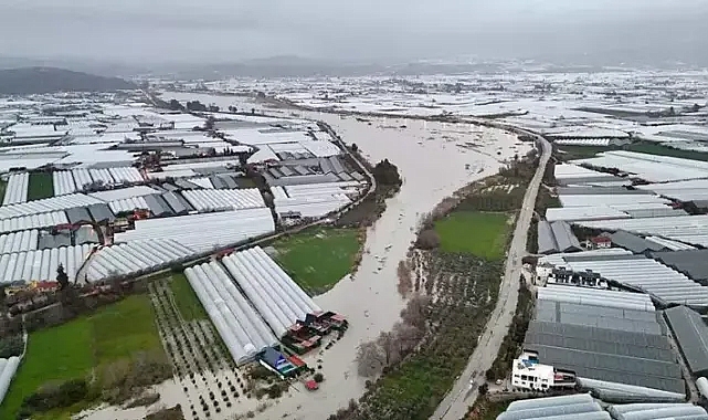 Doğa Mesaj Veriyor: 4 Saatte 40 Günlük Yağış