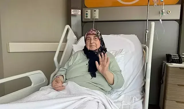 Doktorlar büyük ameliyatin üstesinden geldi.