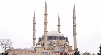  Edirne Selimiye Camii’nde, ‘ramazanda ibadet’ için gün sayılıyor