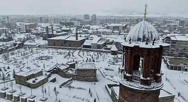 Erzurum ve Kars kara teslim oldu: 815 mahallede ulaşım durdu
