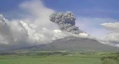 Filipinler'de patlama meydana geldi 