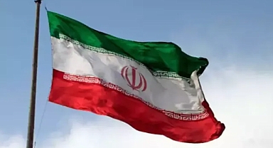 İran'da başlayan protestolarda 6 bin 872 kişi yaşamını yitirdi, 50 bin 553 kişi gözaltına alındı