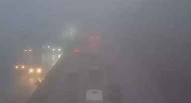 İstanbul güne sis ve yağmur ile başladı