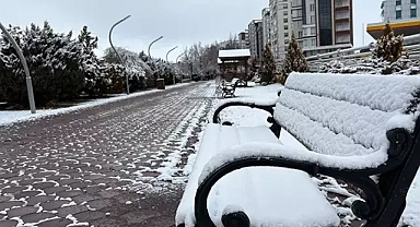 Sivas'ta hayat durma noktasına geldi