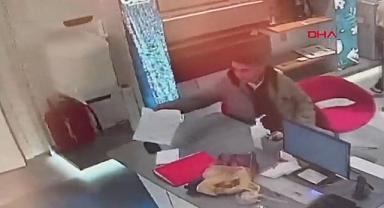 Sultangazi'de iş başvuru yapmak için girdiği iş yerinde hırsızlık yaptı.