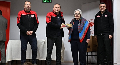 Talas’ta “Meyve Bahçelerinde Budama ve Terbiye Kursu”na katılan kursiyerlere sertifikaları verildi