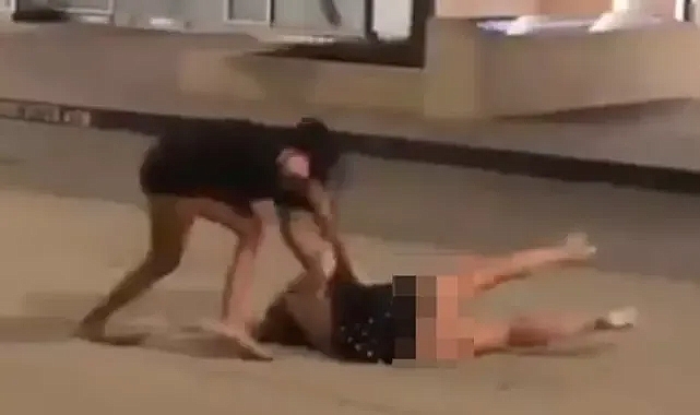 TikTok fenomeni sokakta kavga etti 