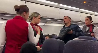 Yolculardan helallik istedi.