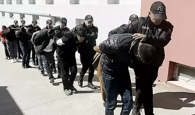 Adana'da 'torbacı' operasyonunda 11 tutuklama