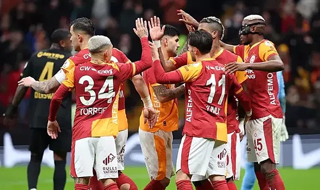 Başkan Özbek cüzdanı masaya koydu!