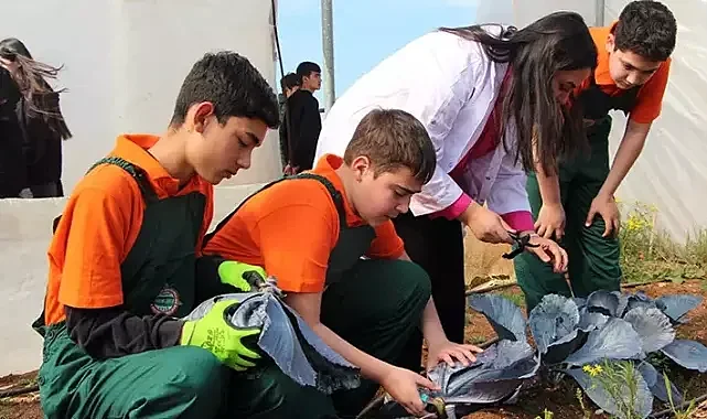 Çukurova’da geleceğin ziraatçileri tarım lisesinde yetişiyor