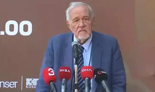 Efsane tarihçi yaşamını yitirdi