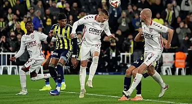 Fenrbahçe'den kendi sahasında tarihi galibiyet!