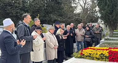 Gazeteci Çetin Emeç 36’ıncı yılında mezarı başında törenle anıldı 