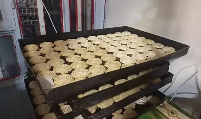 Hatay'ın geleneksel yemeği kömbe sofraları süslüyor