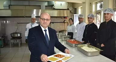 İzmir'de öğrencilerden; tarım işçilerine iftar desteği