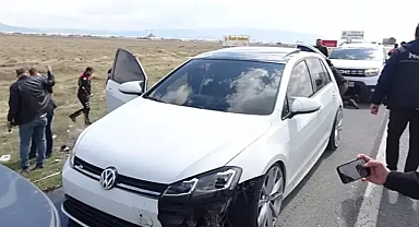 Kaçarken otomobiliyle 2 araca çarpan sürücü, 30 kilometrelik takiple yakalandı