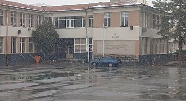 Kayseri’de Atatürk büstüne baltalı saldırı