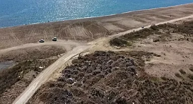 Kumköy'de kumsalın altındaki yüzlerce lağım çukuru ortaya çıktı