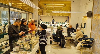 Millet altın almaya koştu