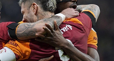 Son dakika: İcardi depremi!