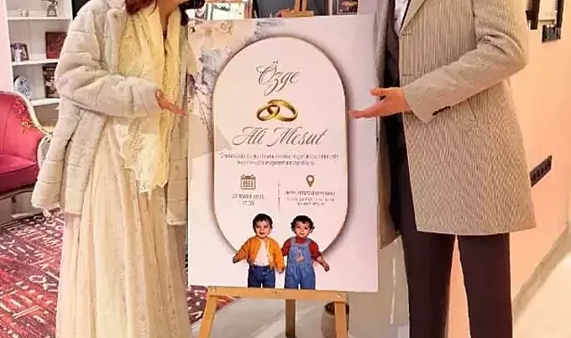 Tiyatro ile 40 yıl sonrasına ışınlandılar!