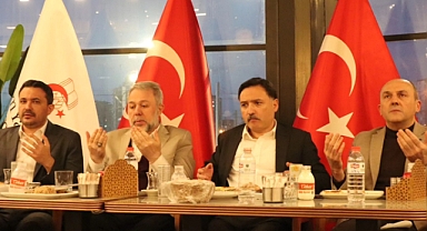 Vali Gökmen Çiçek: Al bayrağımız özgür ve hür bir şekilde dalgalanıyor