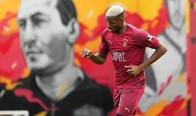 Victor Osimhen ameliyat oluyor