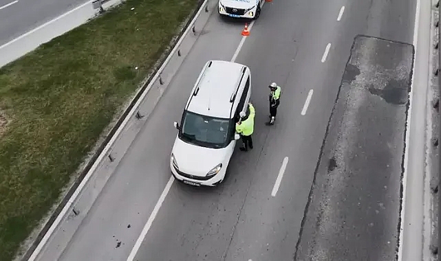 Zeytinburnu D-100 yan yolda dronlu 'kaynak' denetimi