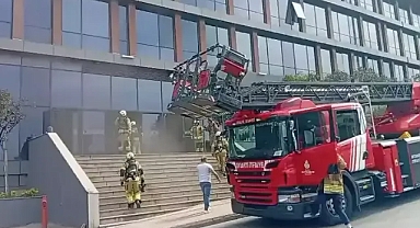 6 katlı iş merkezinde yangın çıktı