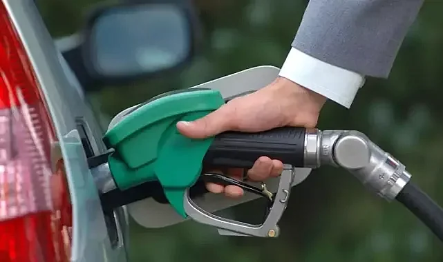 Akaryakıta zam geldi, indirim bekleniyor: 15 Nisan benzin, motorin fiyatı