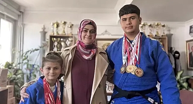 Anneleri ehliyet aldı, onlar şampiyon oldu