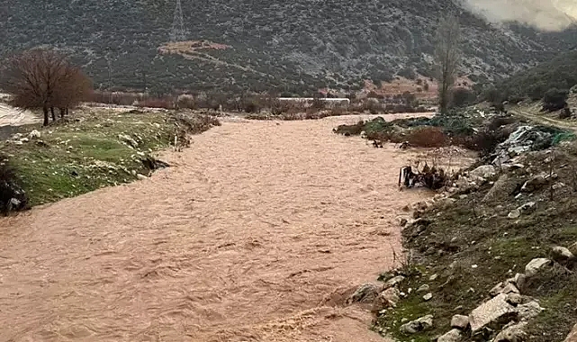 Antalya'da dereler taştı...