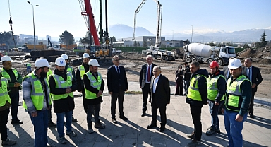 BAŞKAN BÜYÜKKILIÇ’TAN KARTAL KATLI KAVŞAĞI’NA YAKIN TAKİP: “VERİMLİ BİR ŞEKİLDE ÇALIŞMALAR SÜRÜYOR”