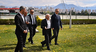 BAŞKAN BÜYÜKKILIÇ’TAN KAYSERİ’YE İÇ ANADOLU’NUN EN BÜYÜK AQUAPARKI MÜJDESİ