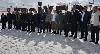 BÜYÜKŞEHİR’İN ERCİYES YÜKSEK İRTİFA KAMP MERKEZİ’NE SPOR YAZARLARINDAN TAM NOT