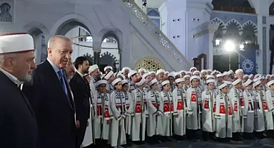 Cumhurbaşkanı Erdoğan, Çamlıca Camii'nde 333 hafızın icazet törenine katıldı