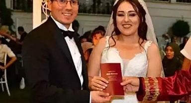 Depremde kaybettiği kızı ve damadı için kütüphane kurdu