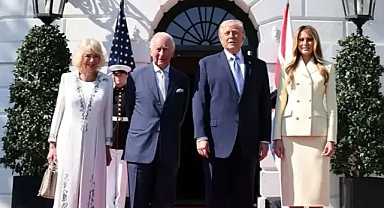 İngiltere Kralı Charles ve eşi Kraliçe Camilla Beyaz Saray’da karşılandı