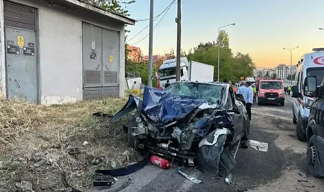 İzmir'de freni boşalan TIR, 9 araca çarptı: 1’i polis 3 kişi hayatını kaybetti, 1’i polis 4 yaralı